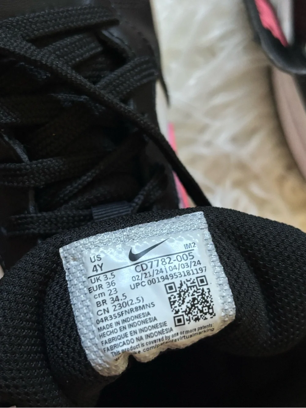 Nike Kids Mid-Top Sneakers in White, Black & Hot Pink